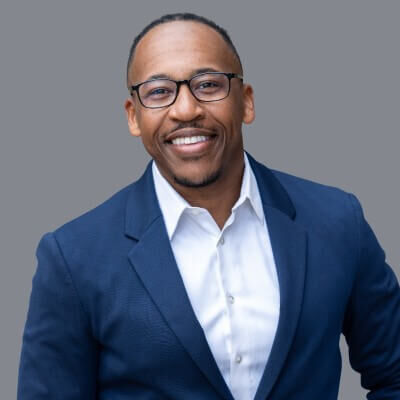 bryan henderson headshot